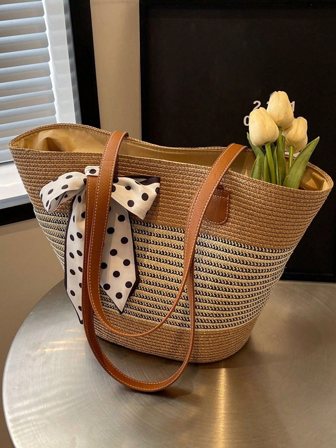 Doublure intérieure de qualité du sac en paille